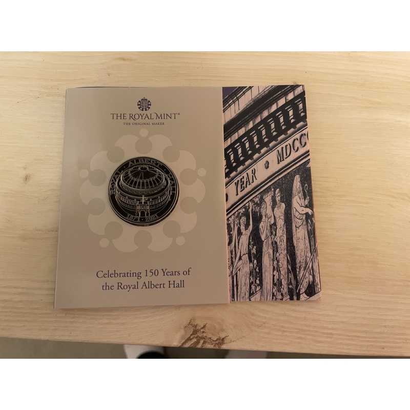 ROYAL MINT ROYAL ALBERT HALL £5.00 COIN BUNC SEALED PACKAGING.