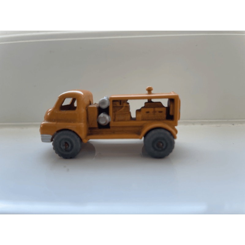 C774-MATCHBOX LESNEY No28A BEDFORD COMPRESSOR TRUCK WITH ORIGINAL BOX